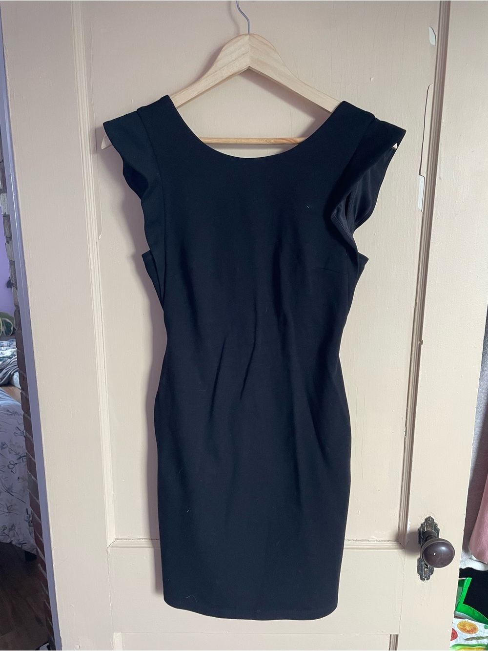 Bailey 44 Black Cap-Sleeve Sheath Dress
